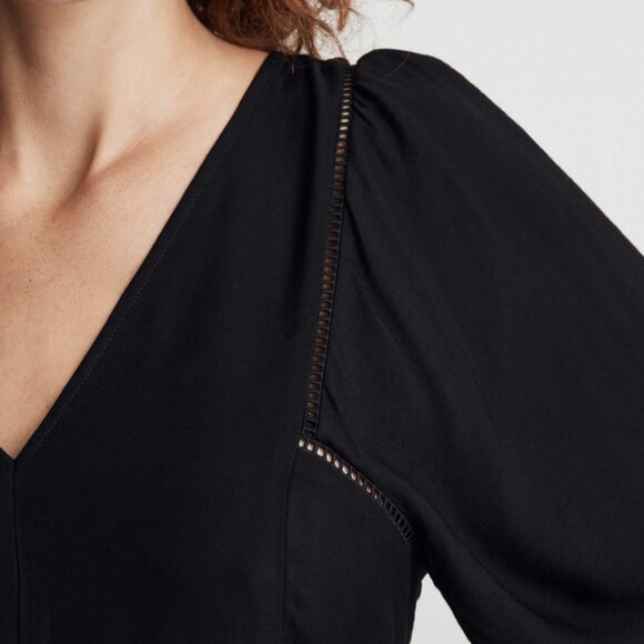 Madewell Flowy V-Neck Empire Waist Midi Dress in Black - Picture 2 of 7